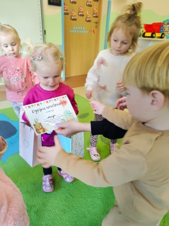 66ece3e5-a006-4dcc-a71c-982d6bcf40db