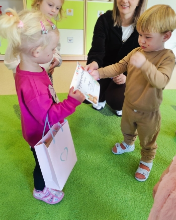 cccb6c16-527d-4c53-91c7-37f16ee14120