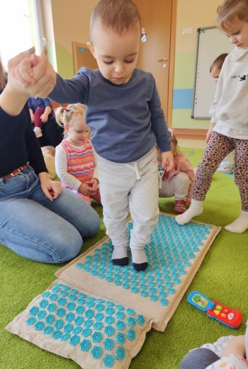 08dfa3e0-b805-49fa-9330-78715fa2b239