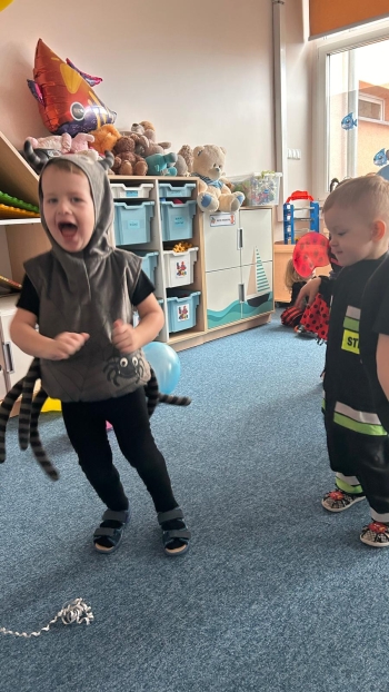 0f98bfa8-49c1-45fc-ac90-42f760bc7c67