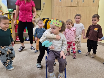 fd084976-e6ad-4478-8900-2970e885d5b1